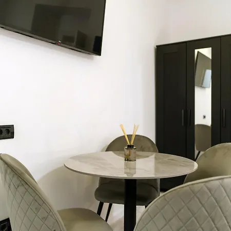 L'heritage Collection Romana