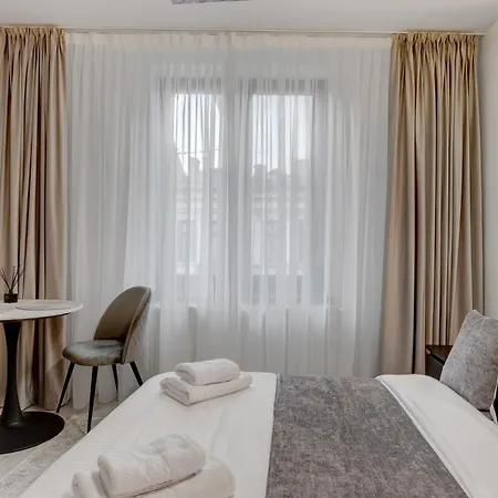 L'heritage Collection Romana