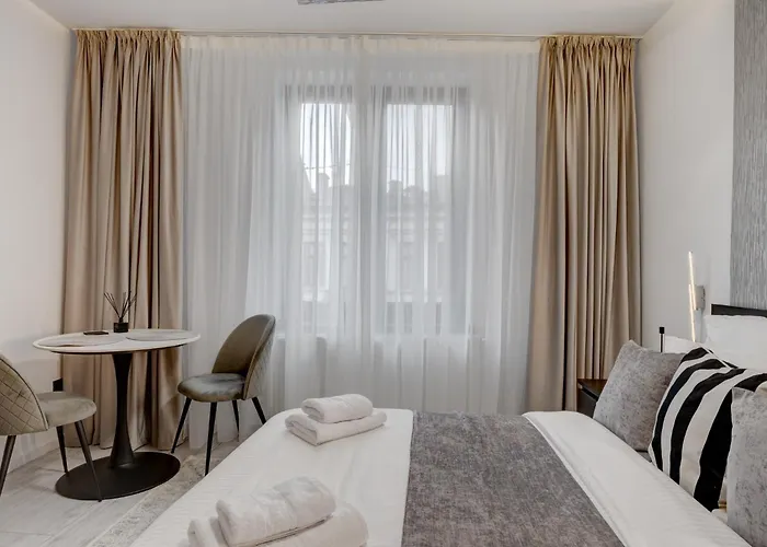 L'heritage Collection Romana